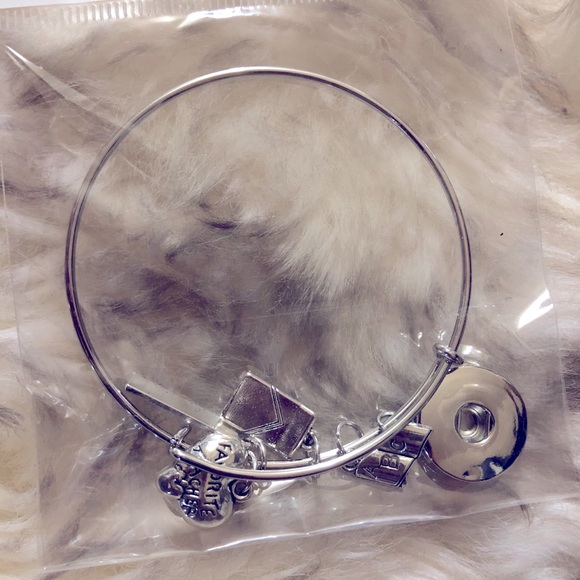 ♥️Teacher Charm Bracelet! Gift for Fave Teach! - Picture 2 of 5